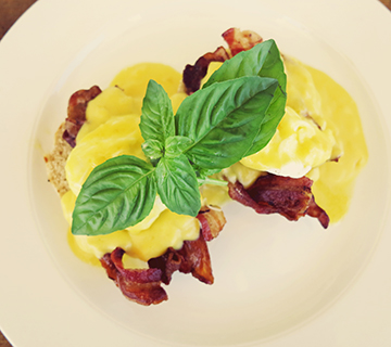Eggs-Benedict
